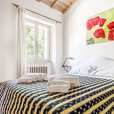 Apartment Casa Ezelina Pesaro