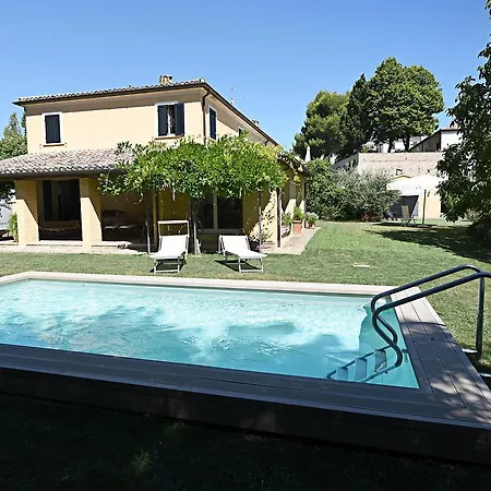 Apartment Casa Ezelina Pesaro